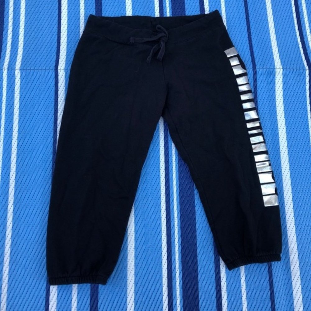 Fabletics cropped sweatpants
